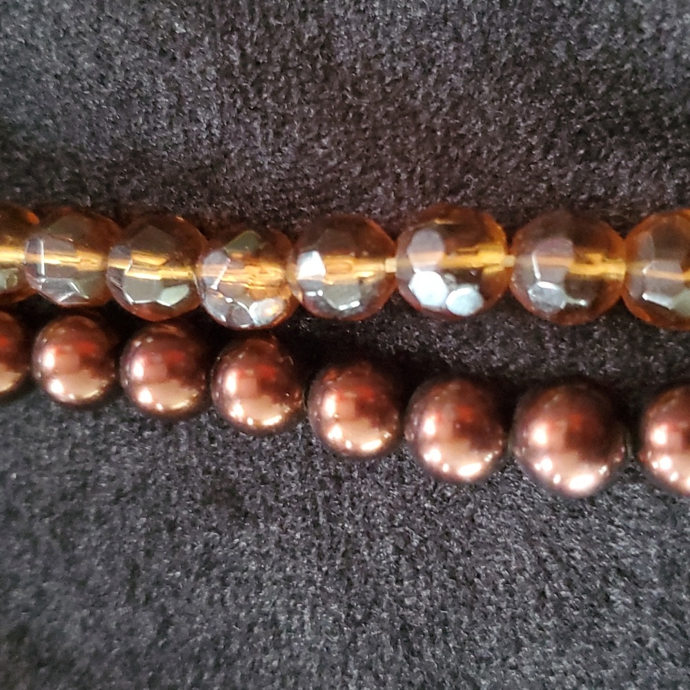 Premier Design beaded becklace